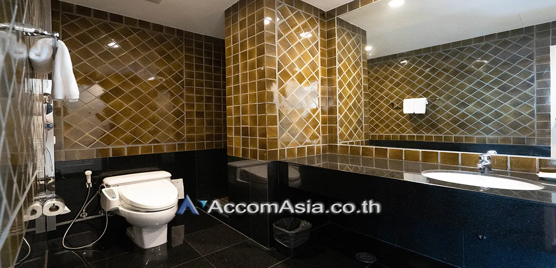 10  4 br Apartment for rent and sale in Ploenchit ,Bangkok BTS Ploenchit at Luxurious Place in Luxury Life AA11550