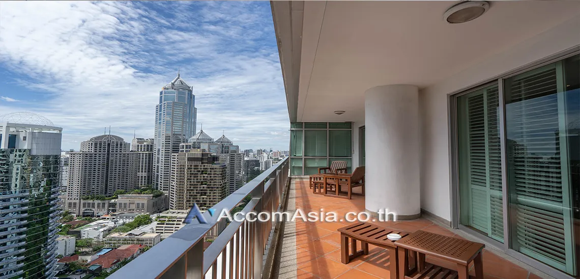 unitPenthouse |  4 Bedrooms  Apartment For Rent in Ploenchit, Bangkok  near BTS Ploenchit (AA11550)