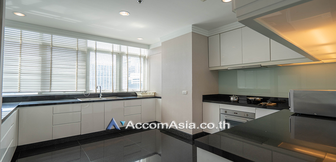 5  4 br Apartment For Rent in Ploenchit ,Bangkok BTS Ploenchit at Luxurious Place in Luxury Life AA11550