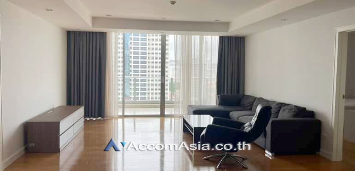  2  4 br Condominium For Rent in Ploenchit ,Bangkok MRT Sam Yan - BTS Sala Daeng at Chamchuri Square Residence AA11560