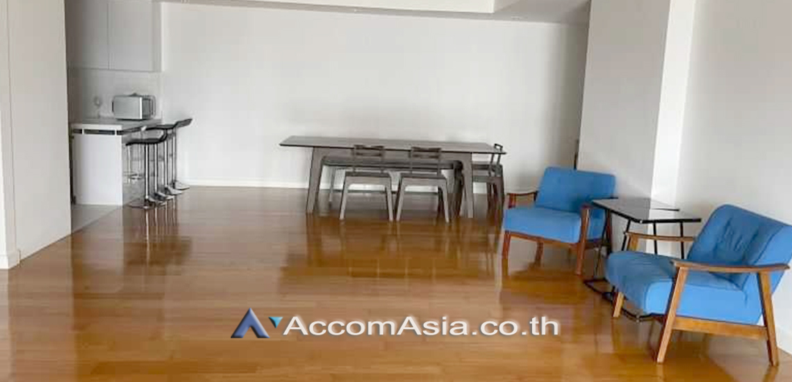  1  4 br Condominium For Rent in Ploenchit ,Bangkok MRT Sam Yan - BTS Sala Daeng at Chamchuri Square Residence AA11560