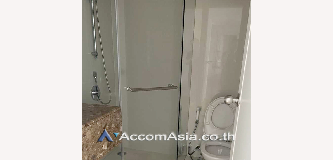 13  4 br Condominium For Rent in Ploenchit ,Bangkok MRT Sam Yan - BTS Sala Daeng at Chamchuri Square Residence AA11560