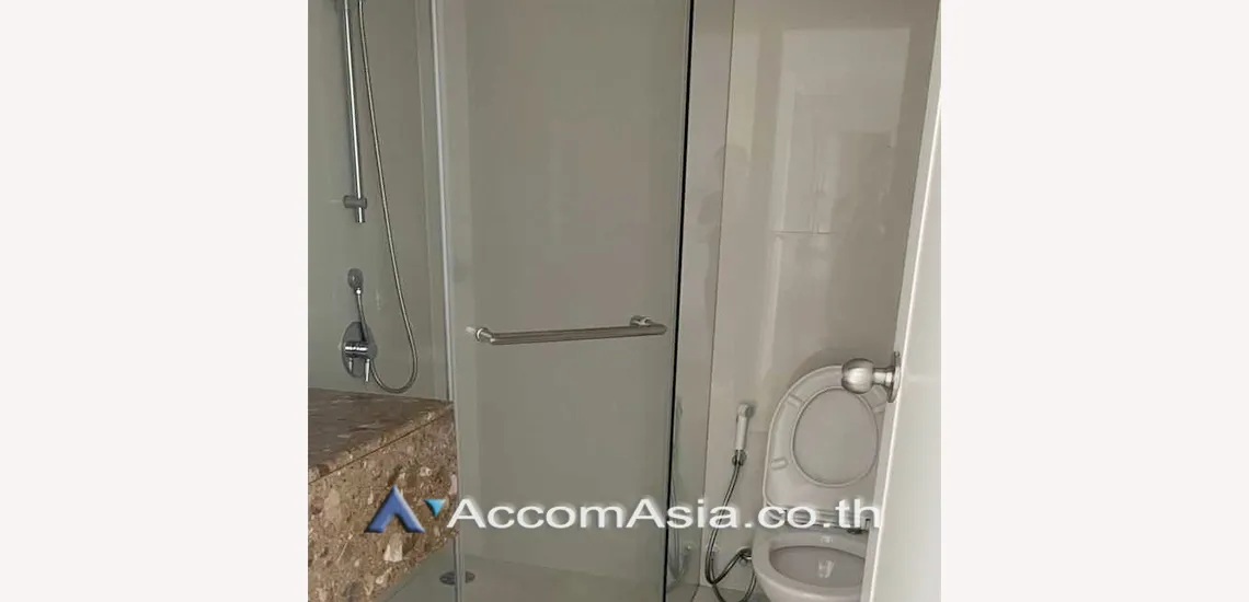 13  4 br Condominium For Rent in Ploenchit ,Bangkok MRT Sam Yan - BTS Sala Daeng at Chamchuri Square Residence AA11560