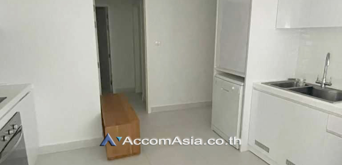 6  4 br Condominium For Rent in Ploenchit ,Bangkok MRT Sam Yan - BTS Sala Daeng at Chamchuri Square Residence AA11560