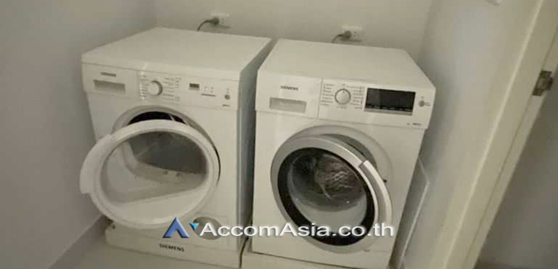 15  4 br Condominium For Rent in Ploenchit ,Bangkok MRT Sam Yan - BTS Sala Daeng at Chamchuri Square Residence AA11560