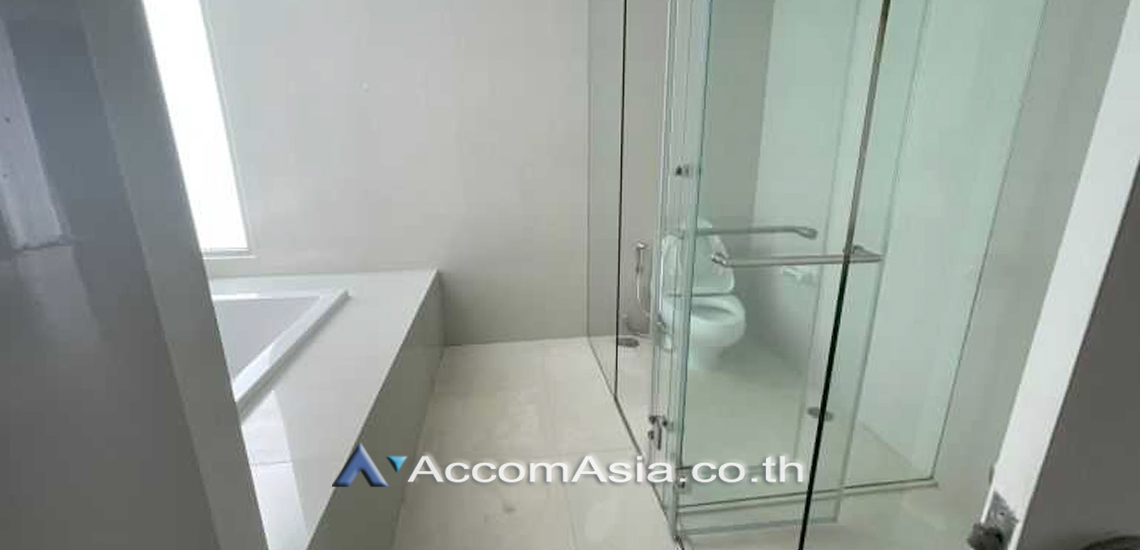 12  4 br Condominium For Rent in Ploenchit ,Bangkok MRT Sam Yan - BTS Sala Daeng at Chamchuri Square Residence AA11560