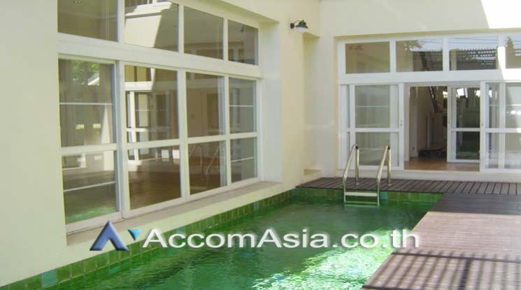  2  5 br House for rent and sale in Sukhumvit ,Bangkok BTS Thong Lo 60053