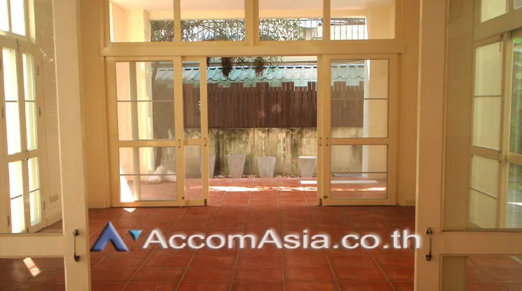 4  5 br House for rent and sale in Sukhumvit ,Bangkok BTS Thong Lo 60053