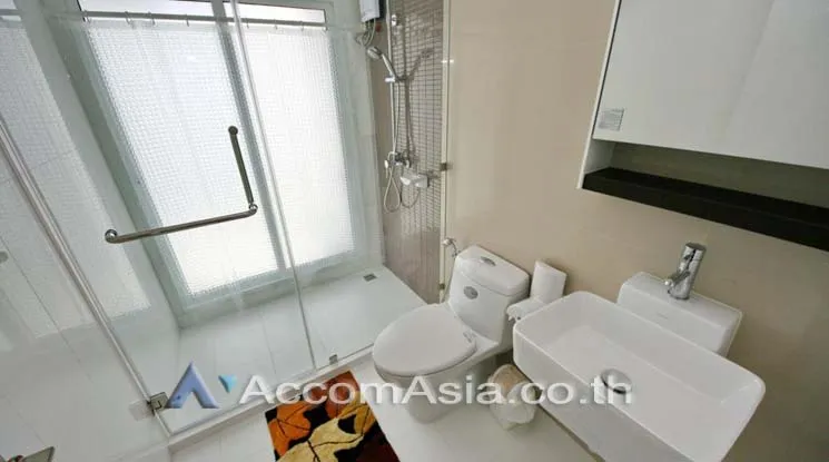 unit 1 Bedroom  Condominium For Sale in Sukhumvit, Bangkok  near BTS Phra khanong (AA11656)