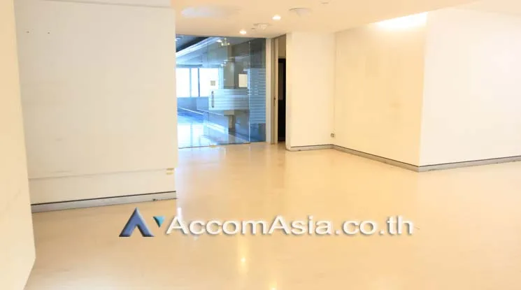 unitCenter Air |  Office space For Rent & Sale in Ratchadaphisek, Bangkok  near ARL Ramkhamhaeng (AA11691)