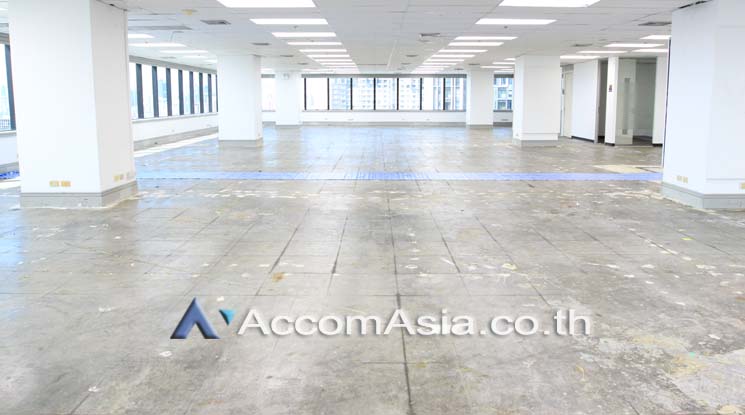 5  Office Space for rent and sale in Ratchadaphisek ,Bangkok ARL Ramkhamhaeng at Charn Issara Tower 2 AA11691