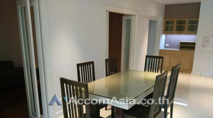 unitPet friendly |  3 Bedrooms  Apartment For Rent & Sale in Ploenchit, Bangkok  near BTS Ploenchit (AA11754)