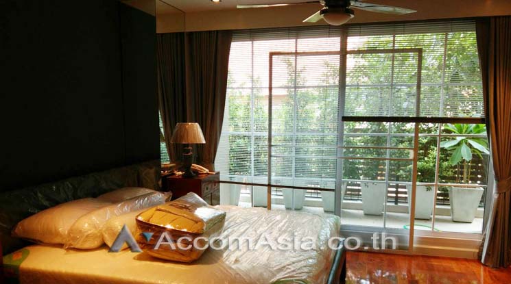 4  3 br Apartment for rent and sale in Ploenchit ,Bangkok BTS Ploenchit at Set  in Peaceful location AA11754