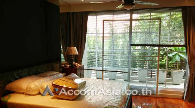 4  3 br Apartment for rent and sale in Ploenchit ,Bangkok BTS Ploenchit at Set  in Peaceful location AA11754