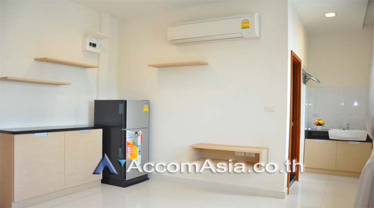  1  Studio Apartment For Rent in Sukhumvit ,Bangkok BTS Thong Lo at Low rise Building AA11776