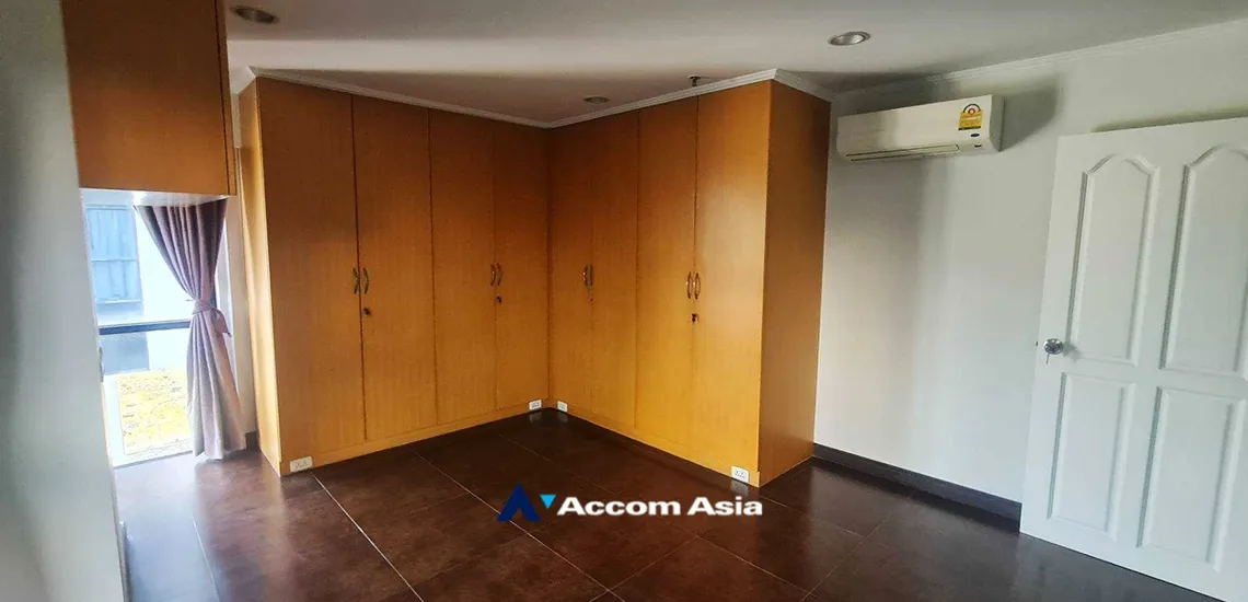 8  3 br Condominium For Rent in Sukhumvit ,Bangkok MRT Phetchaburi at Kiarti Thanee City Mansion AA11801
