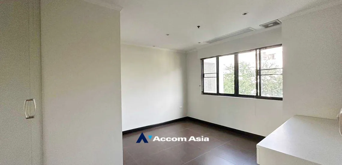 11  3 br Condominium For Rent in Sukhumvit ,Bangkok MRT Phetchaburi at Kiarti Thanee City Mansion AA11801