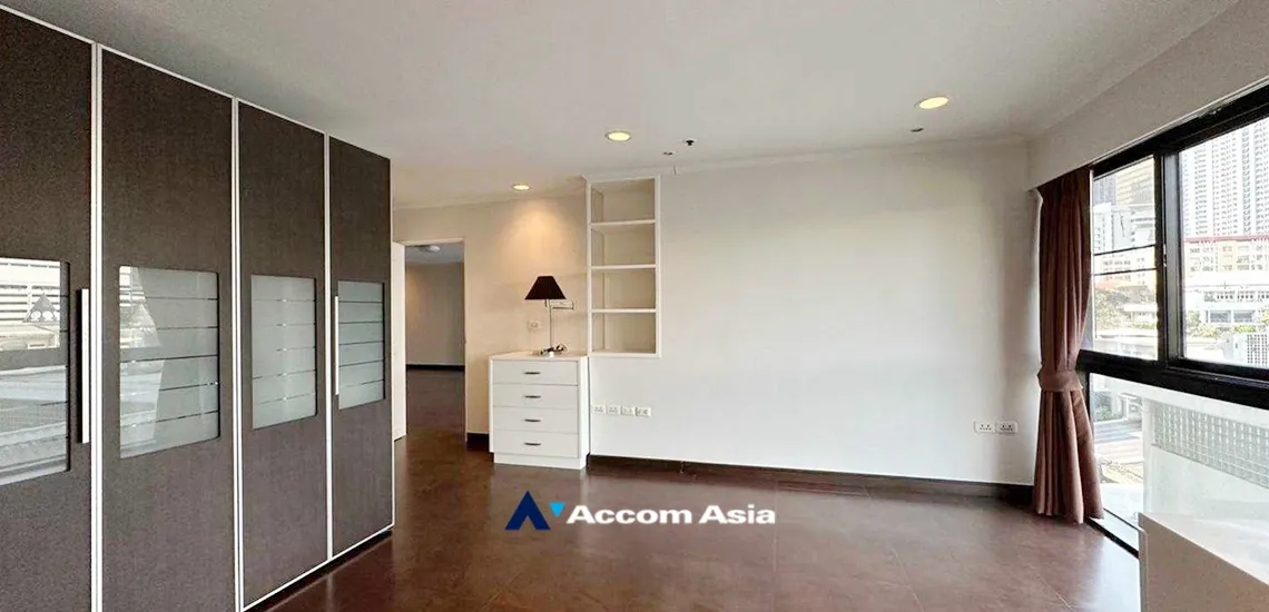 5  3 br Condominium For Rent in Sukhumvit ,Bangkok MRT Phetchaburi at Kiarti Thanee City Mansion AA11801
