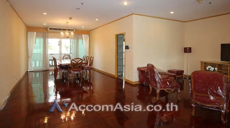 unit 3 Bedrooms  Apartment For Rent in Sukhumvit, Bangkok  near MRT Sukhumvit - BTS Asok (AA11840)