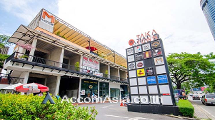  2  Retail / Showroom For Rent in Sukhumvit ,Bangkok MRT Phetchaburi - BTS Phrom Phong at Taka Town AA11847