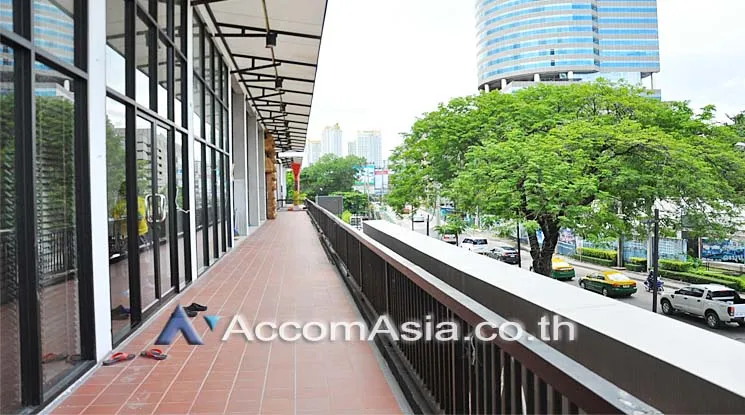 unit Retail / showroom For Rent in Sukhumvit, Bangkok  near MRT Phetchaburi - BTS Phrom Phong (AA11847)