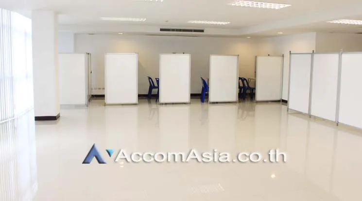 unit Office space For Rent in Sukhumvit, Bangkok  near BTS Nana (AA11851)