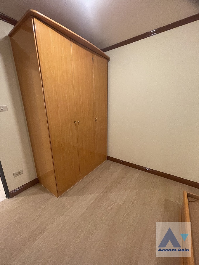 unit 2 Bedrooms  Condominium For Rent & Sale in Sukhumvit, Bangkok  near BTS Phrom Phong (AA11884)