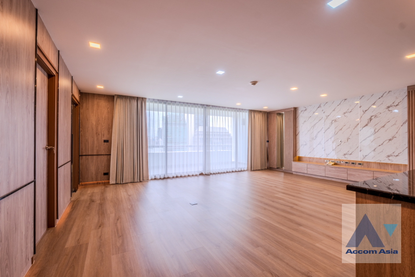  1  3 br Condominium for rent and sale in Ploenchit ,Bangkok BTS Chitlom at Somkid Gardens AA11917