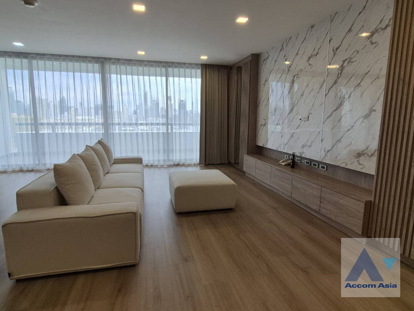  2  3 br Condominium for rent and sale in Ploenchit ,Bangkok BTS Chitlom at Somkid Gardens AA11917