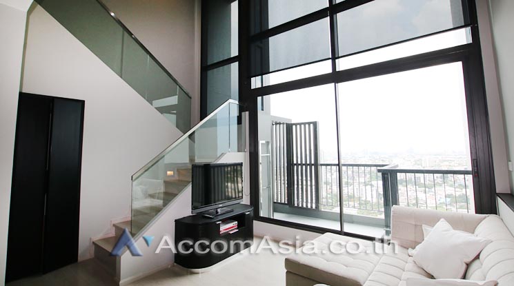  2  1 br Condominium For Rent in Sukhumvit ,Bangkok BTS Phra khanong at Rhythm Sukhumvit 44/1   AA11959