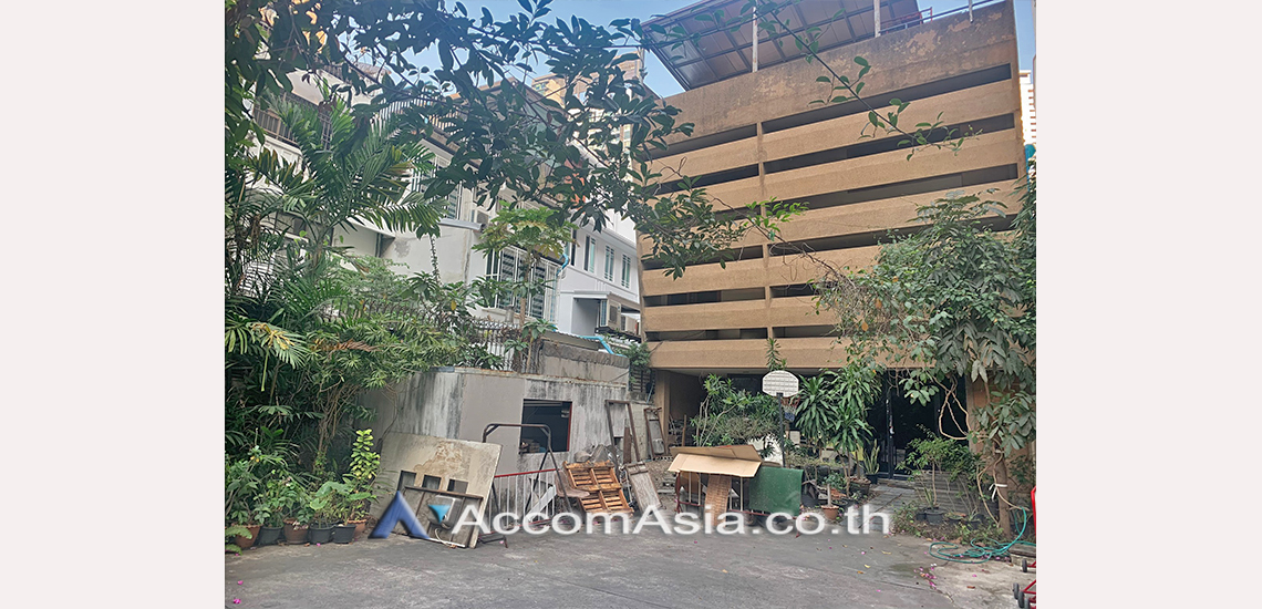 4  House For Rent in Sukhumvit ,Bangkok BTS Phrom Phong AA12177