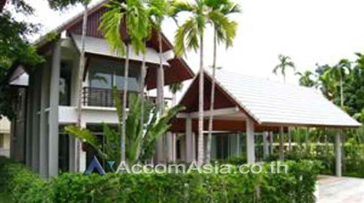 2  3 br House For Rent in Sukhumvit ,Bangkok  at Baan Mai Lom Ruen AA12184