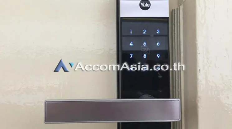 unit Studio  Condominium For Sale in ,   (AA12206)