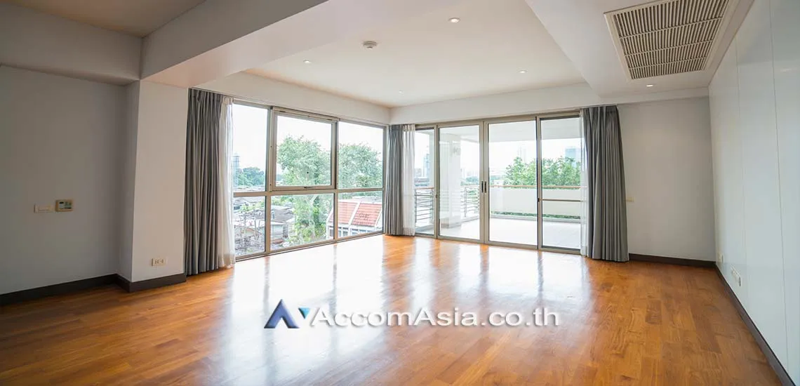 unitPet friendly |  3 Bedrooms  Apartment For Rent in Ploenchit, Bangkok  near MRT Lumphini - BTS Ploenchit (AA12271)