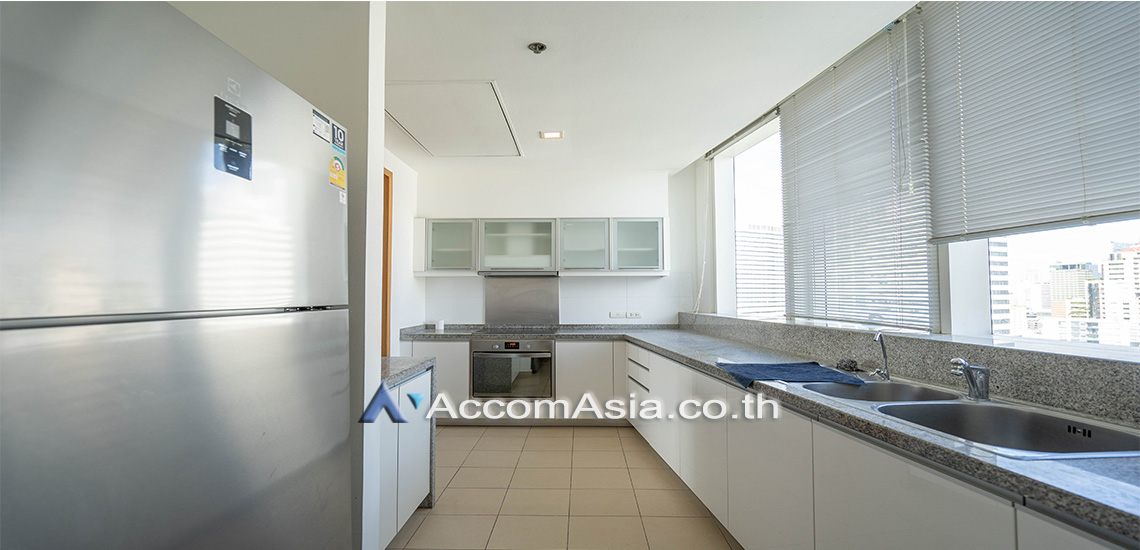 unit 3 Bedrooms  Condominium For Rent in Sukhumvit, Bangkok  near MRT Sukhumvit - BTS Asok (AA12279)