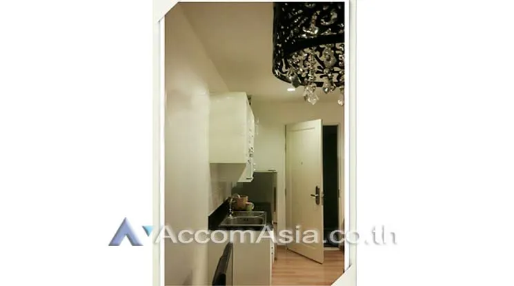 unit 1 Bedroom  Condominium For Rent in Ploenchit, Bangkok  near BTS National Stadium (AA12313)