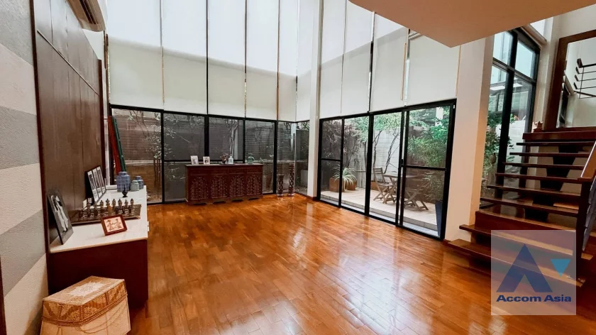 1  3 br Apartment for rent and sale in Sukhumvit ,Bangkok BTS Phrom Phong at Glorious outdoor area AA12336