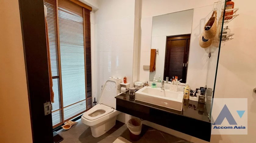 8  3 br Apartment for rent and sale in Sukhumvit ,Bangkok BTS Phrom Phong at Glorious outdoor area AA12336