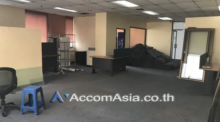 unit Office space For Rent in Silom, Bangkok  near BTS Sala Daeng (AA12354)