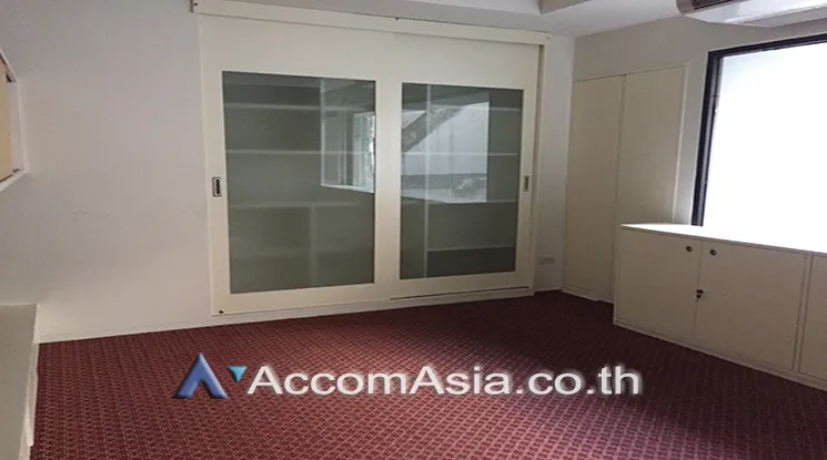 unit Office space For Sale in Silom, Bangkok  near MRT Silom - BTS Sala Daeng (AA12403)