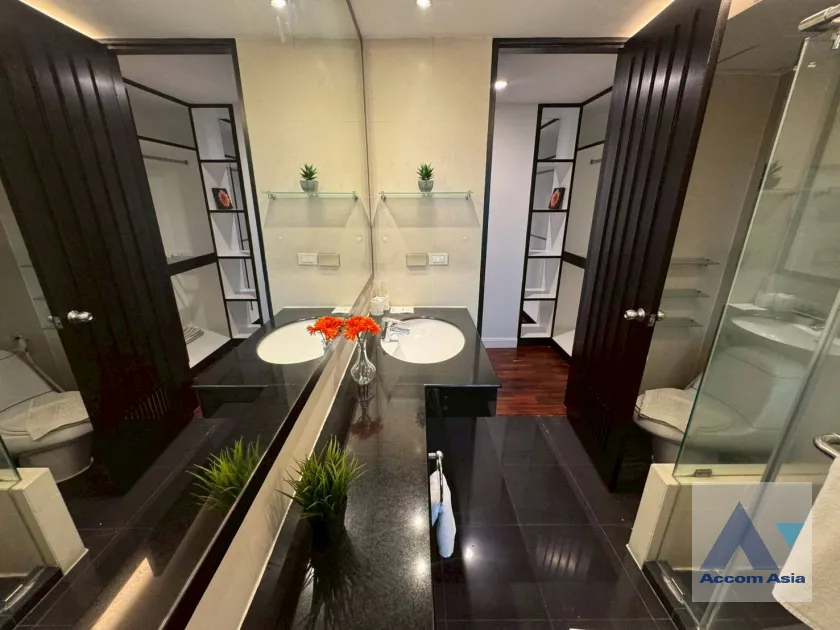 15  3 br Apartment For Rent in Silom ,Bangkok BTS Surasak at High-end Low Rise  AA12437