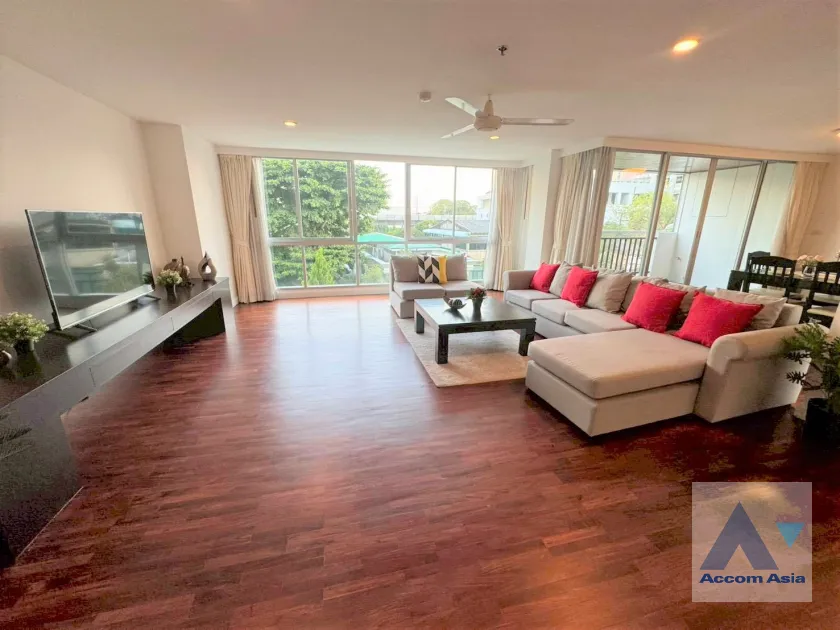  1  3 br Apartment For Rent in Silom ,Bangkok BTS Surasak at High-end Low Rise  AA12437