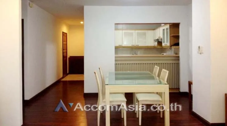 unit 2 Bedrooms  Apartment For Rent in Ploenchit, Bangkok  near BTS Ratchadamri (AA12502)