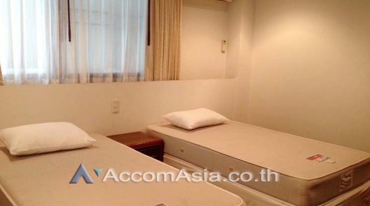 4  2 br Apartment For Rent in Ploenchit ,Bangkok BTS Ratchadamri at Easily walk to Ratchadamri BTS AA12502
