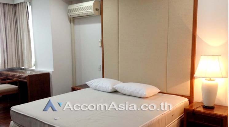 5  2 br Apartment For Rent in Ploenchit ,Bangkok BTS Ratchadamri at Easily walk to Ratchadamri BTS AA12502