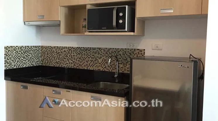 unit 1 Bedroom  Condominium For Rent in Phaholyothin, Bangkok  near MRT Lat Phrao (AA12510)