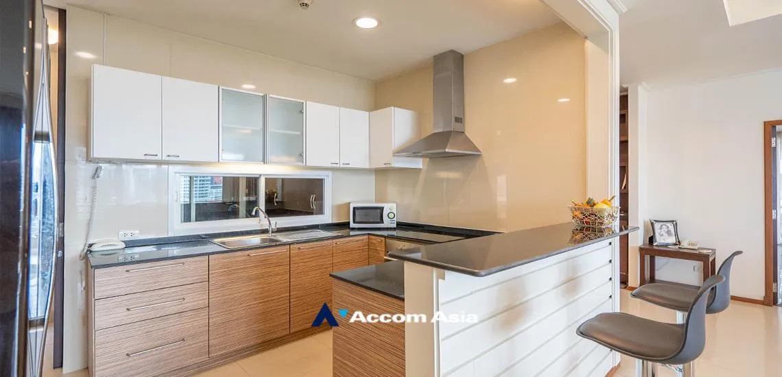 unitBig Balcony, Pet friendly |  3 Bedrooms  Apartment For Rent in Sukhumvit, Bangkok  near BTS Phrom Phong (AA12539)
