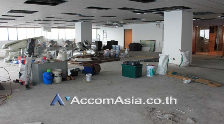  1  Office Space For Rent in Ratchadaphisek ,Bangkok MRT Phetchaburi at Italthai tower AA12591