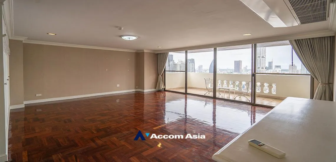 16  4 br Apartment For Rent in Sukhumvit ,Bangkok BTS Phrom Phong at Pet friendly - High rise Apartment in Phrom Phong AA12625