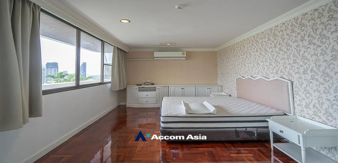 20  4 br Apartment For Rent in Sukhumvit ,Bangkok BTS Phrom Phong at Pet friendly - High rise Apartment in Phrom Phong AA12625